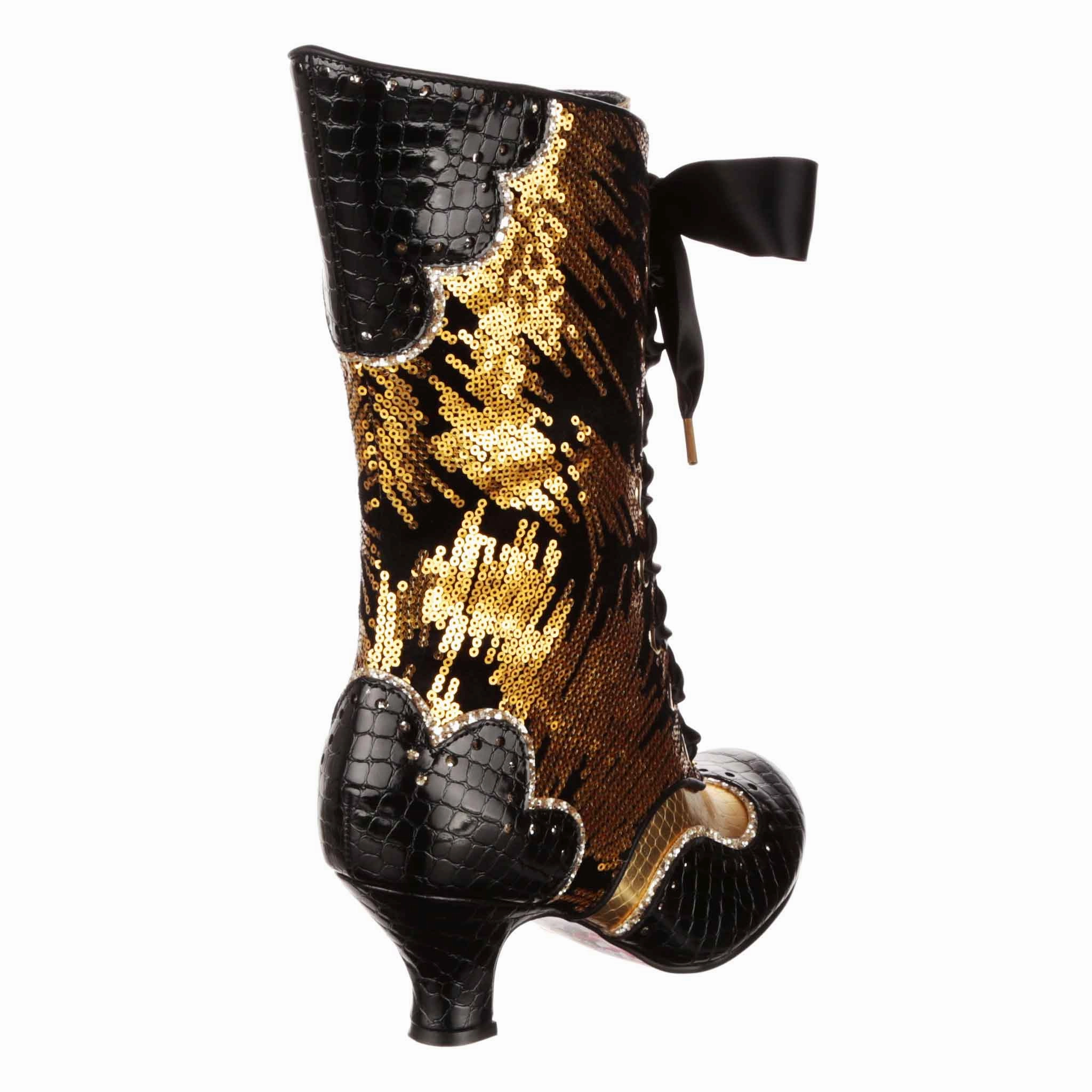 Chimney Smoke Strong Shade Wedding Outfit