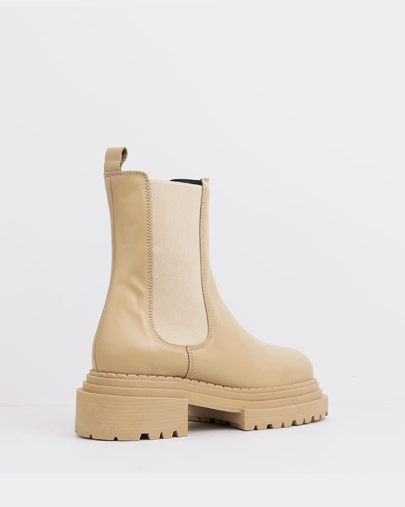 Waterproof Rainy Day Commuter Pacio Cream Leather