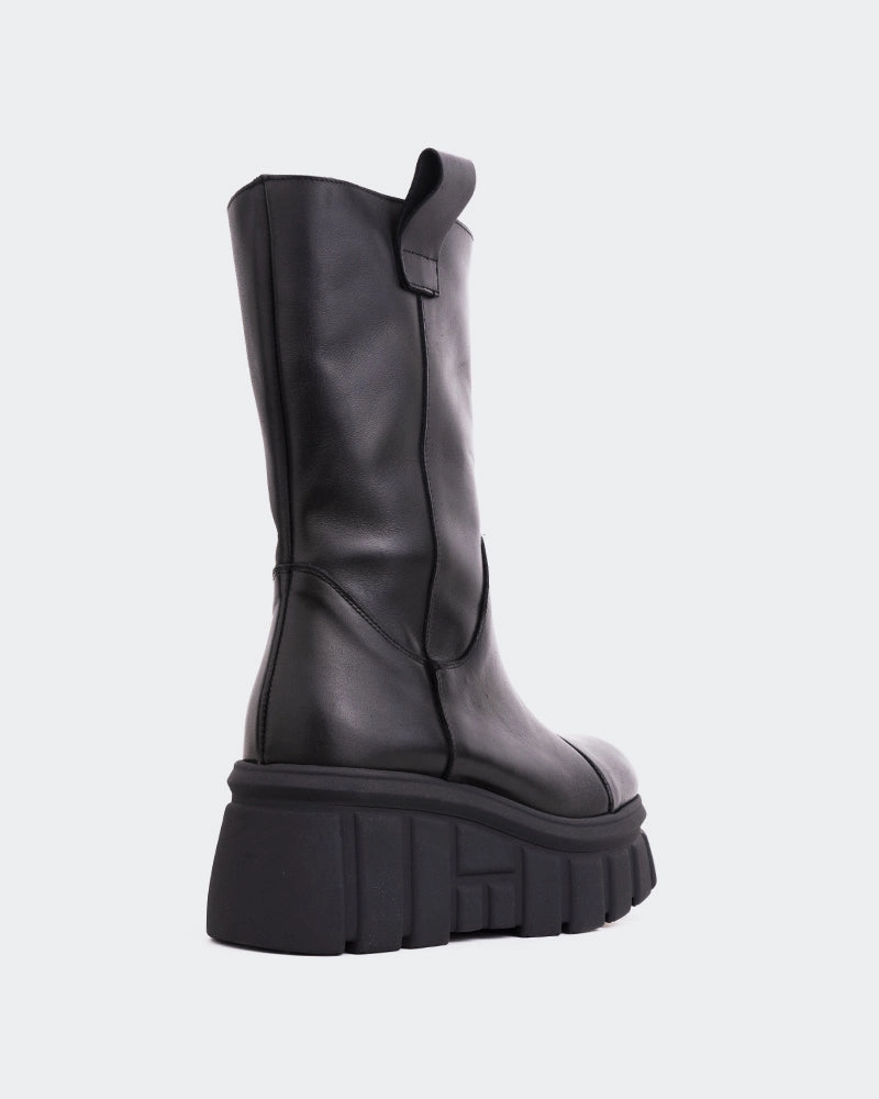 Rugged Protection Kelowna Black Leather