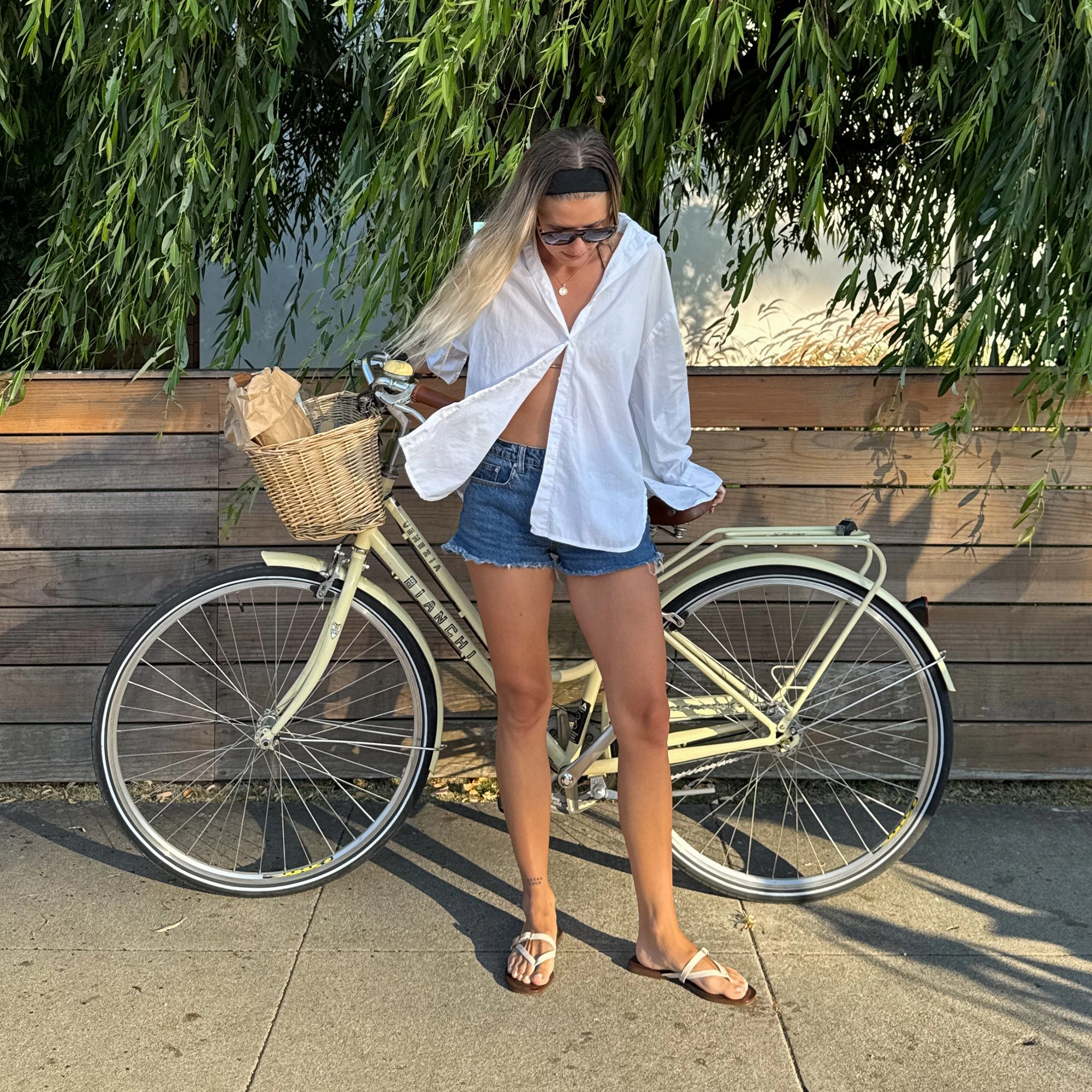 Characteristic vibration damping PIERS SANDALS BEIGE CROCO EMBOSSED LEATHER