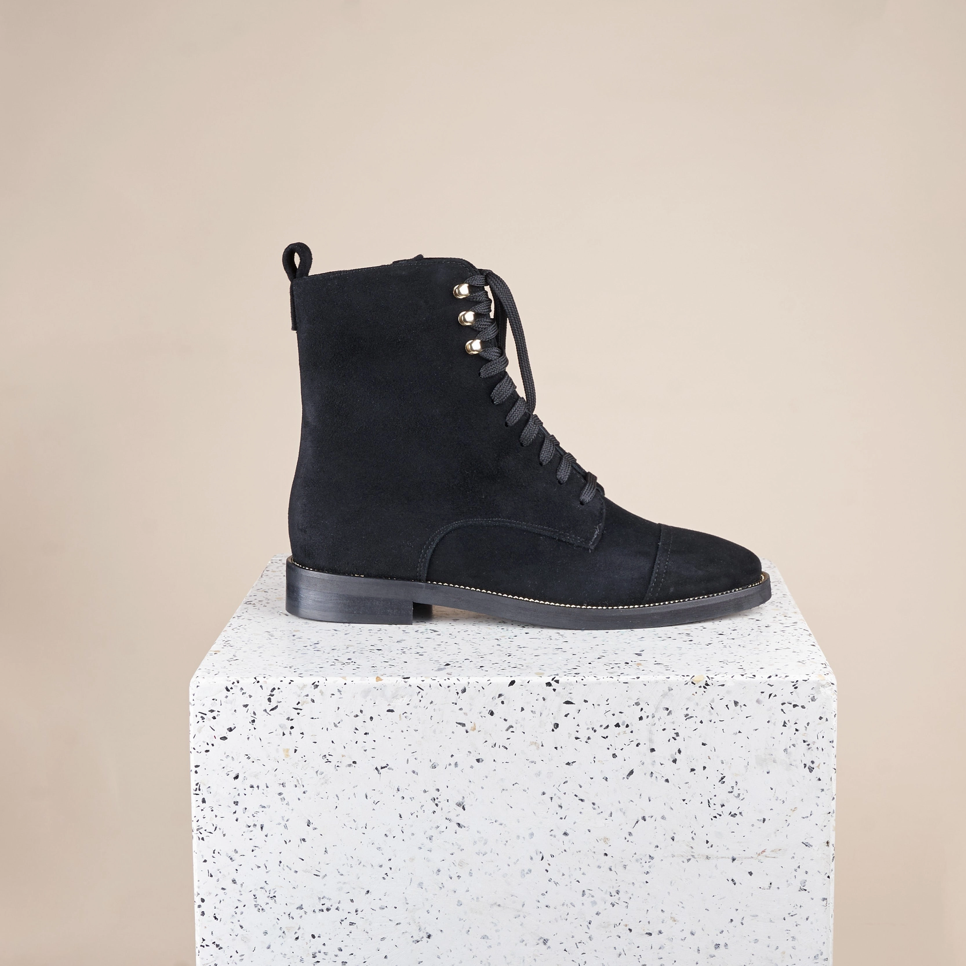 Catania - Black Suede Art Gallery Thermal Core Cold Weather Commuter