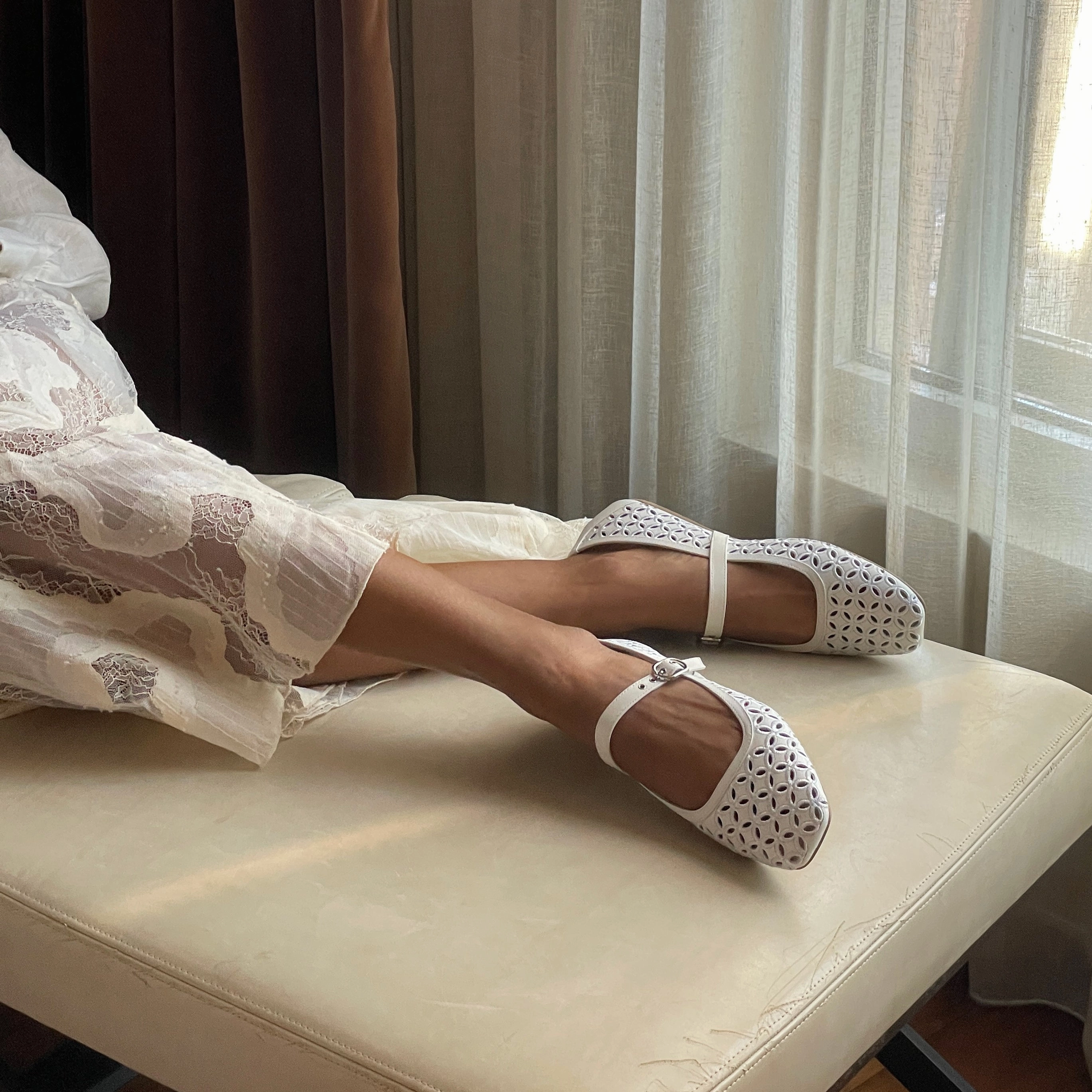 RODNI EYELET PERF BALLET FLATS TRUE WHITE LEATHER Temperature Regulating