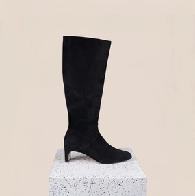 Stella - Black Suede Fashionable Cozy Interior