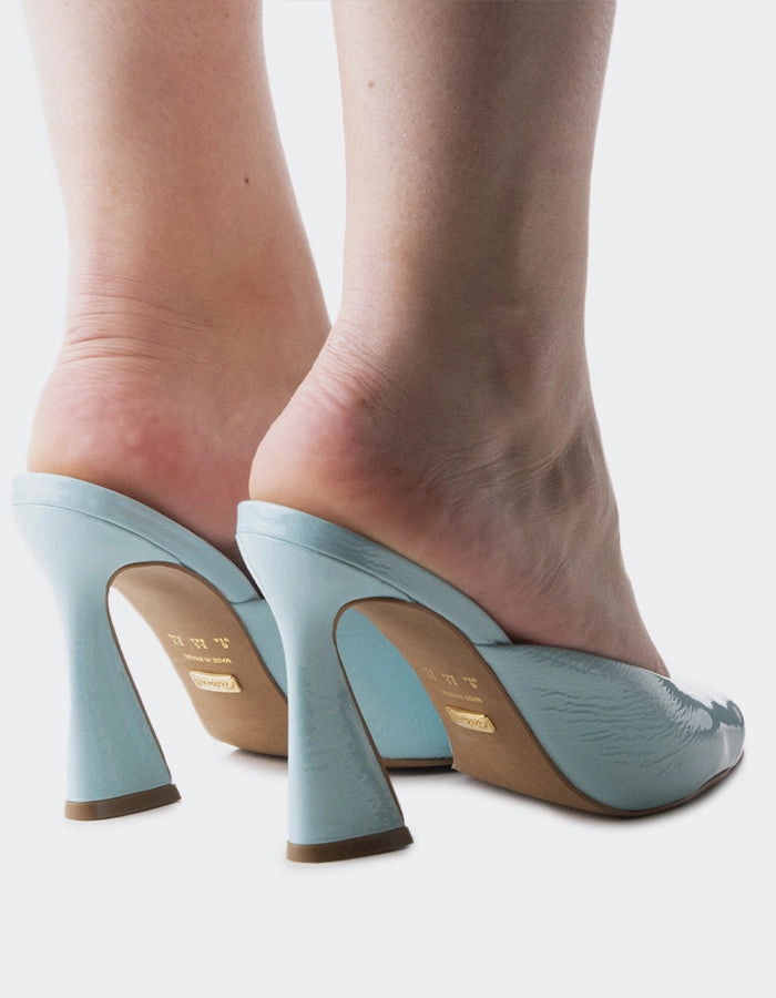 Comfortable fit Rufina Blue Naplack