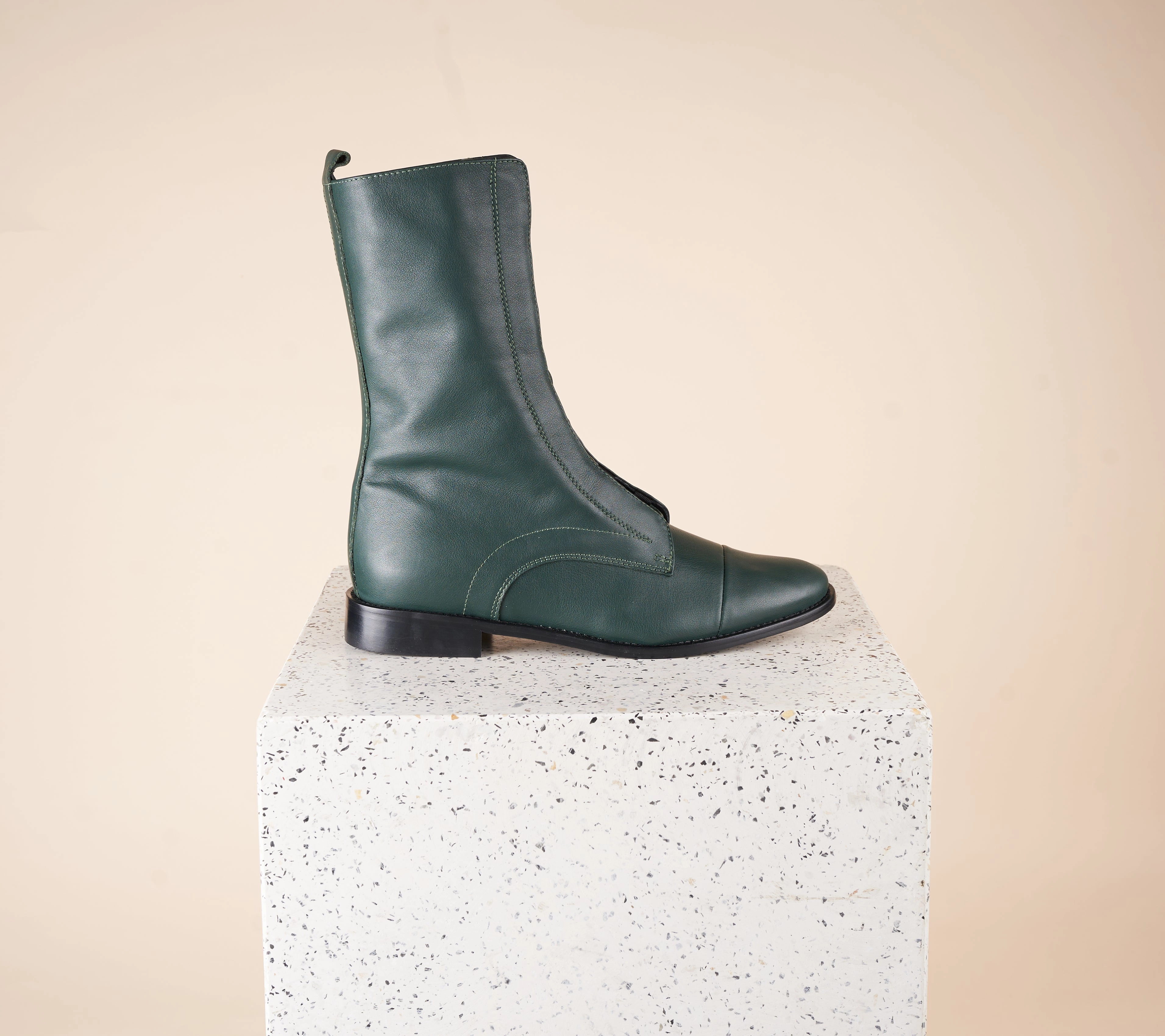 Milano - Pine Green Leather Adventurous Spirit All Weather Mountain Climber