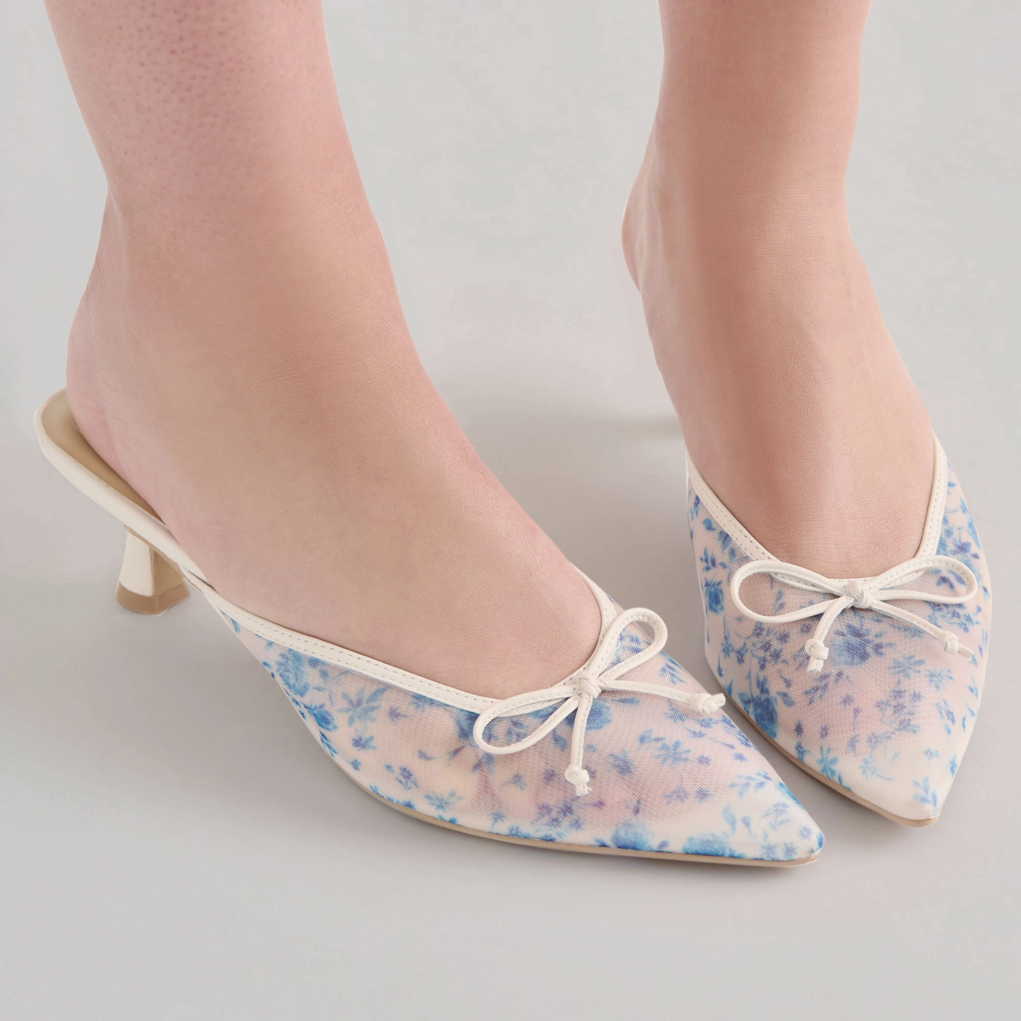 Boosted sole CLEO HEELS BLUE FLORAL MESH