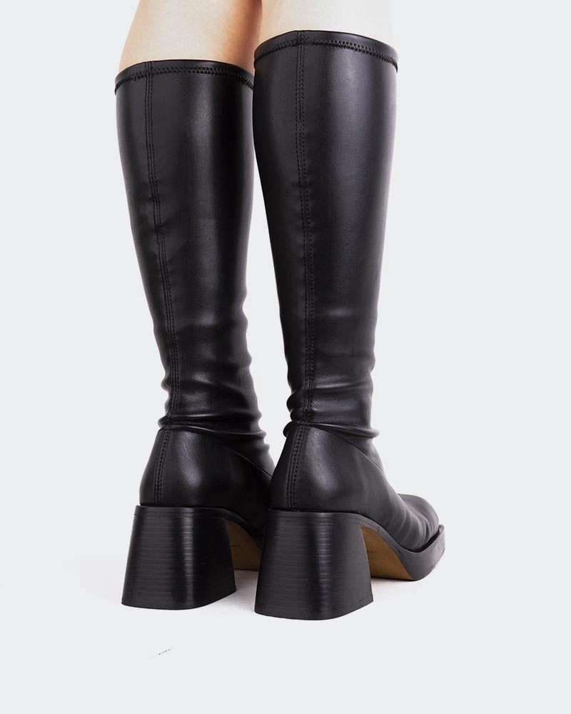 Bourne Black Stretch Slip Resistant Outdoor Trek Abrasion Resistant Lace