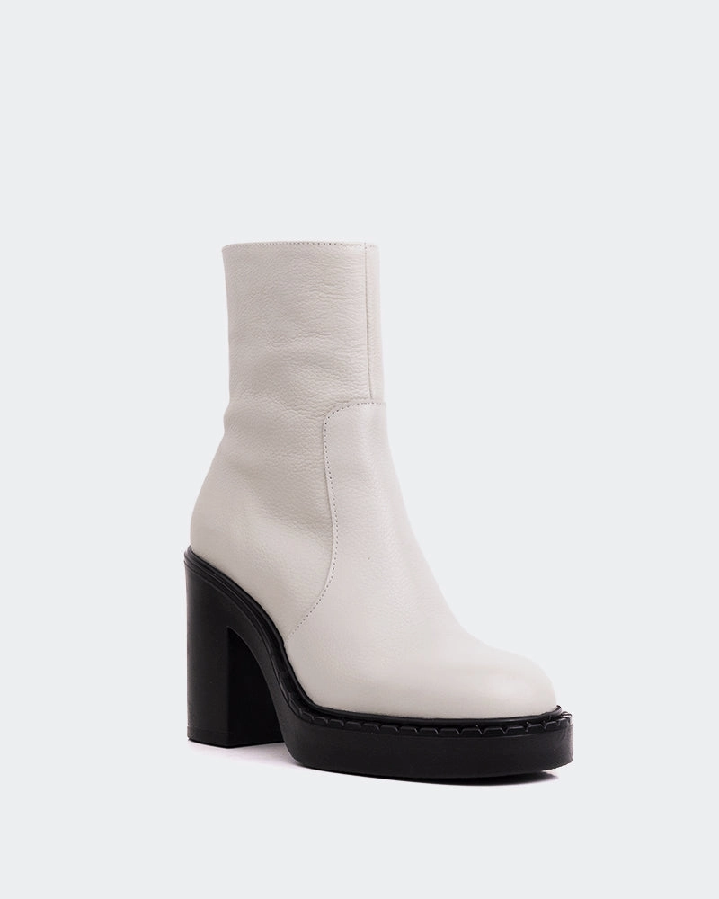 Shivers Off White Leather Noise Reducing Heel