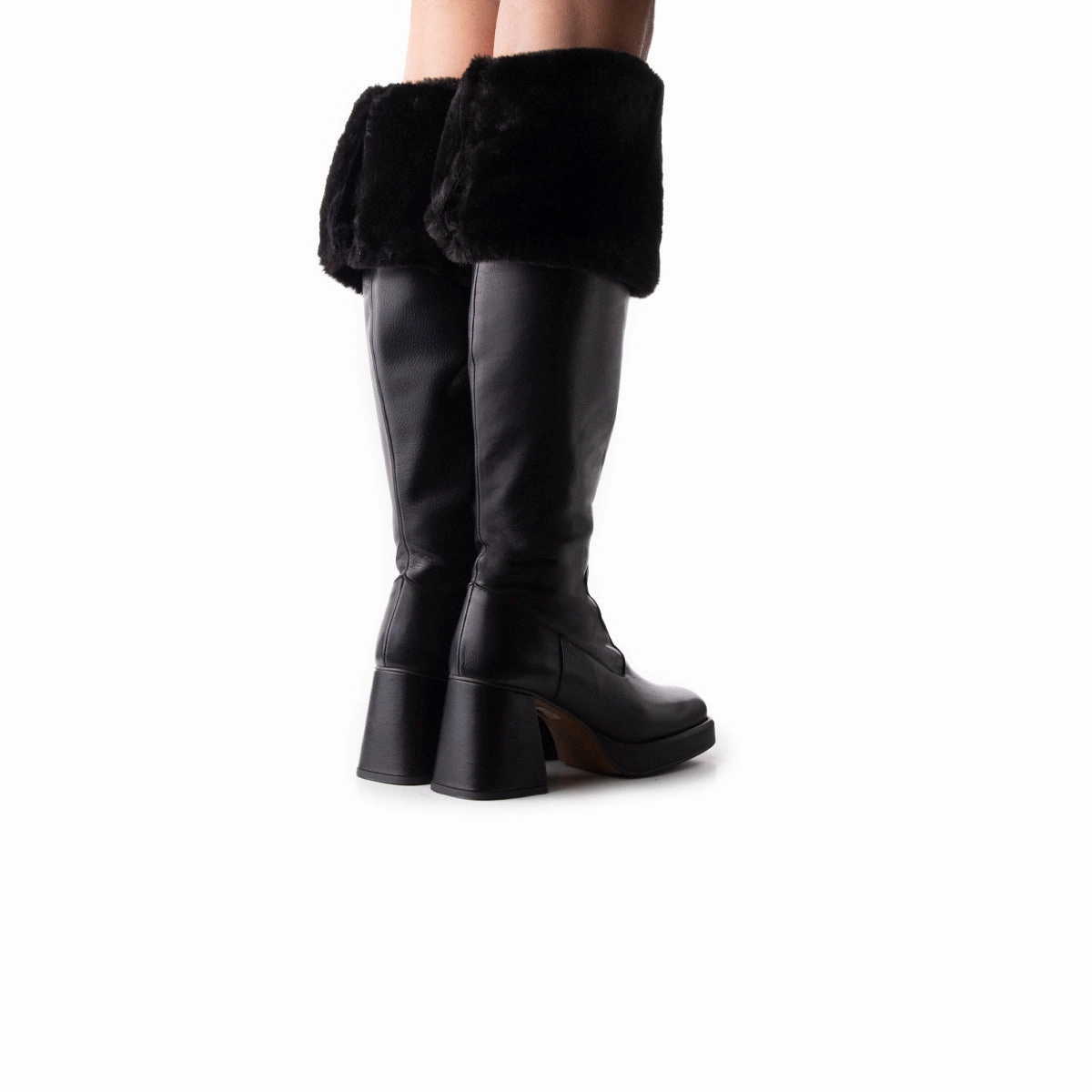 Jesse Black Leather Breathable Comfort Seeker Anti Odor Outdoor Explorer