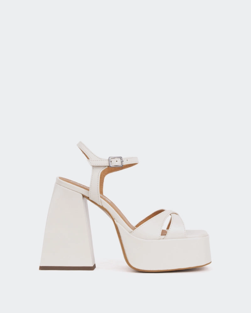 Endless Off White Leather/Cuir Blanc Cass?? Tear Resistant Webbing Mule Style