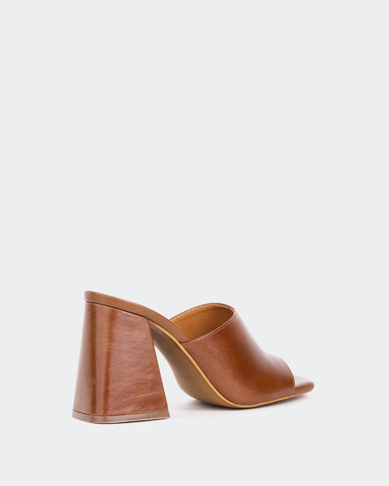 sunny Herrera Tan Leather/Cuir Ocre