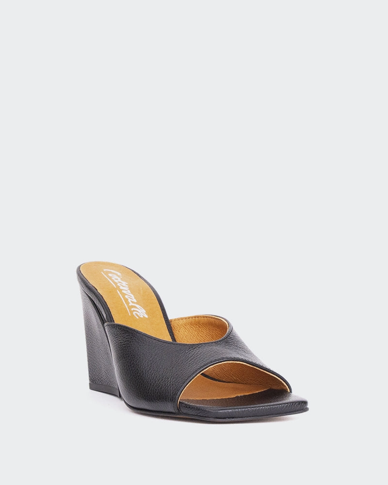 Casual grip Beyond Black Leather