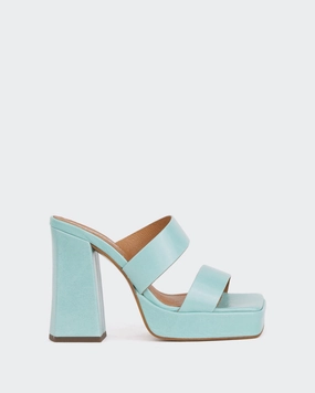 Jinx Blue Leather/Cuir Bleu Fashion-Forward Design