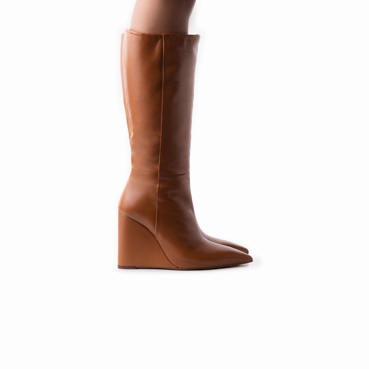 Heritage Tan Leather Slip Resistant All Day Wear Thermal regulation