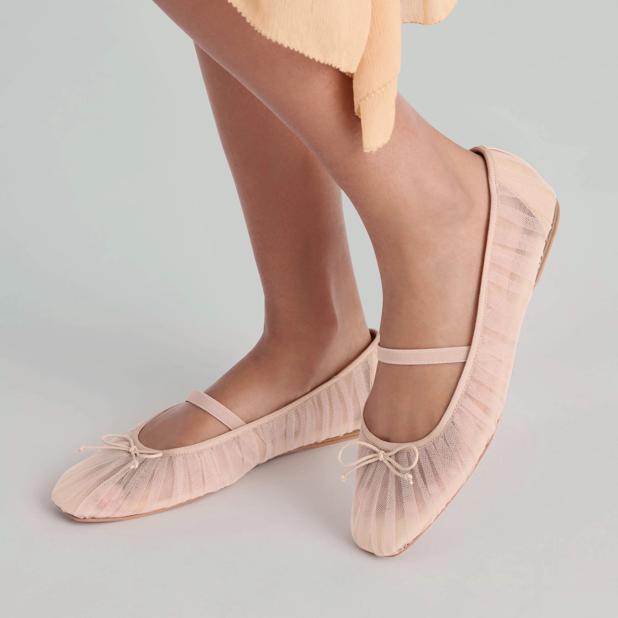 RAEVEN BALLET FLATS PRALINE TULLE Hiking Gear packability - level