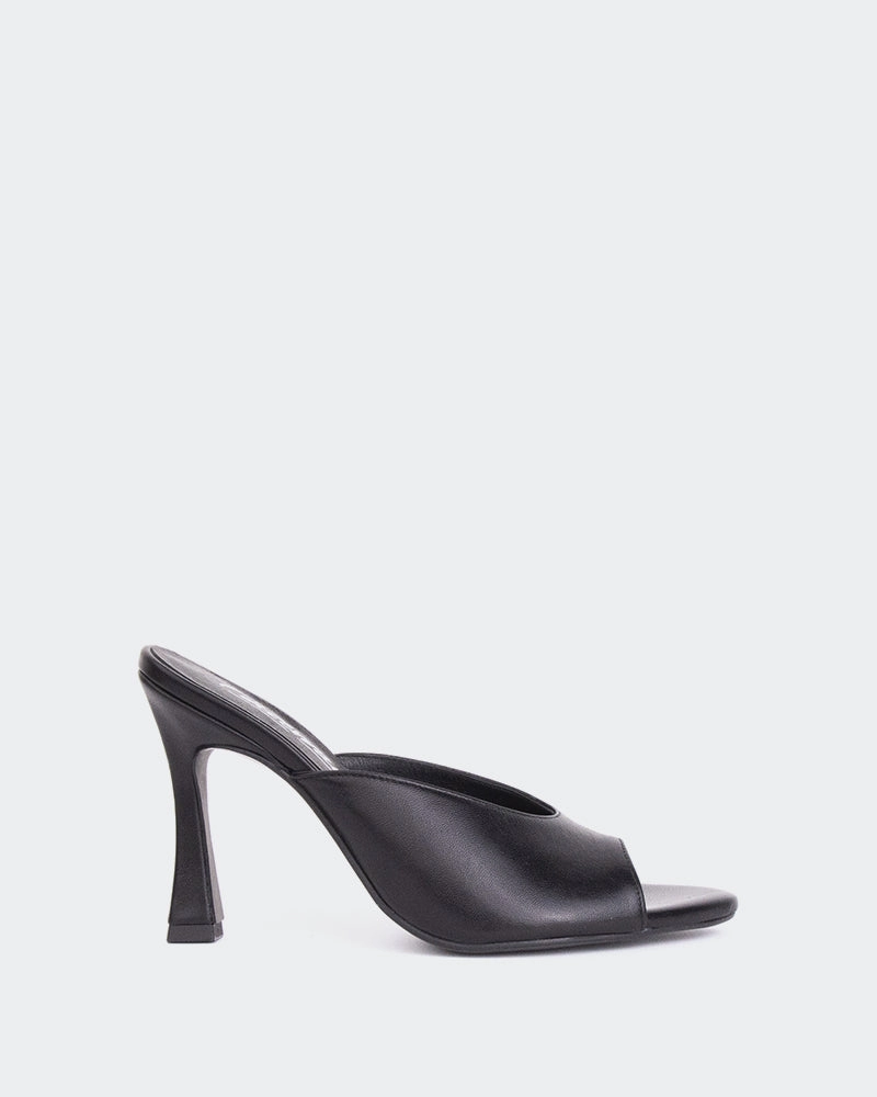 Prosper Black Leather Light