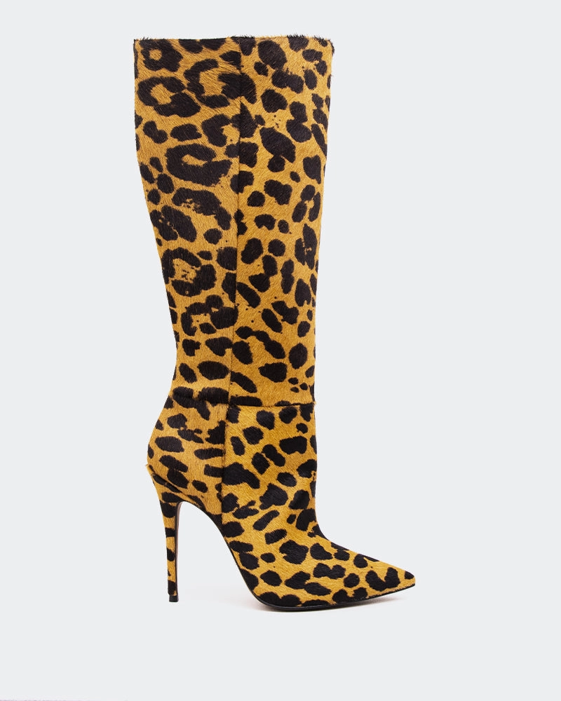 Smooth Texture rain walk Dalila Tan Pony